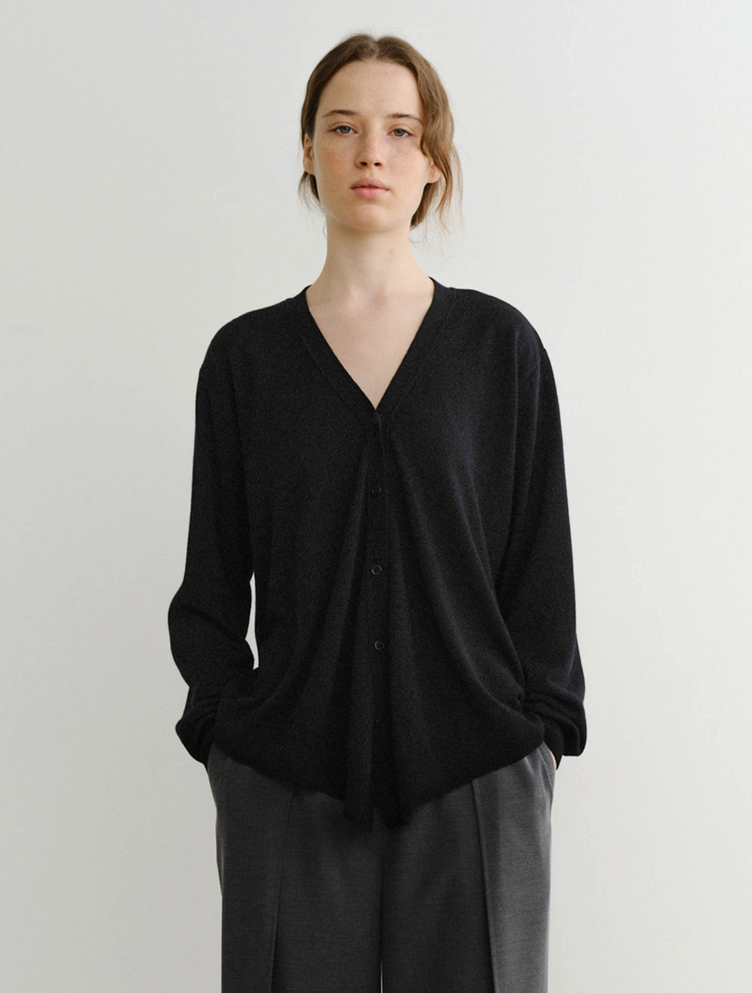 이아 Drape Wrap Cardigan (Black) 상품 이미지 1