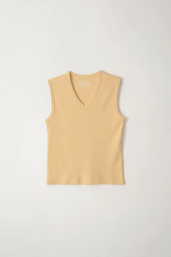 90s v-neck sleeveless top (Vanilla butter)