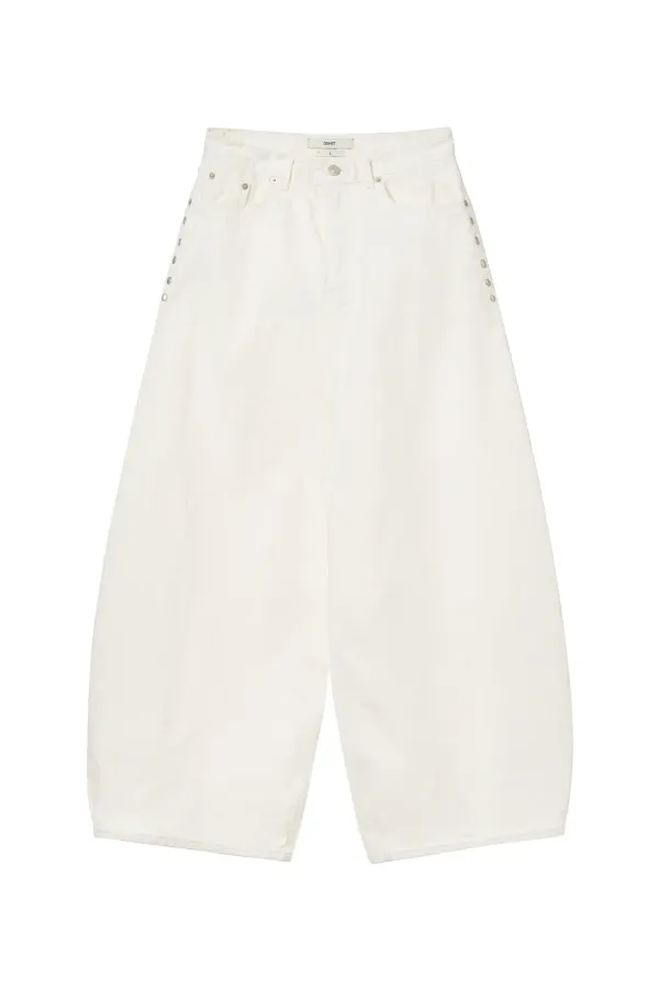 BALLOON FIT JEANS IN WHITE