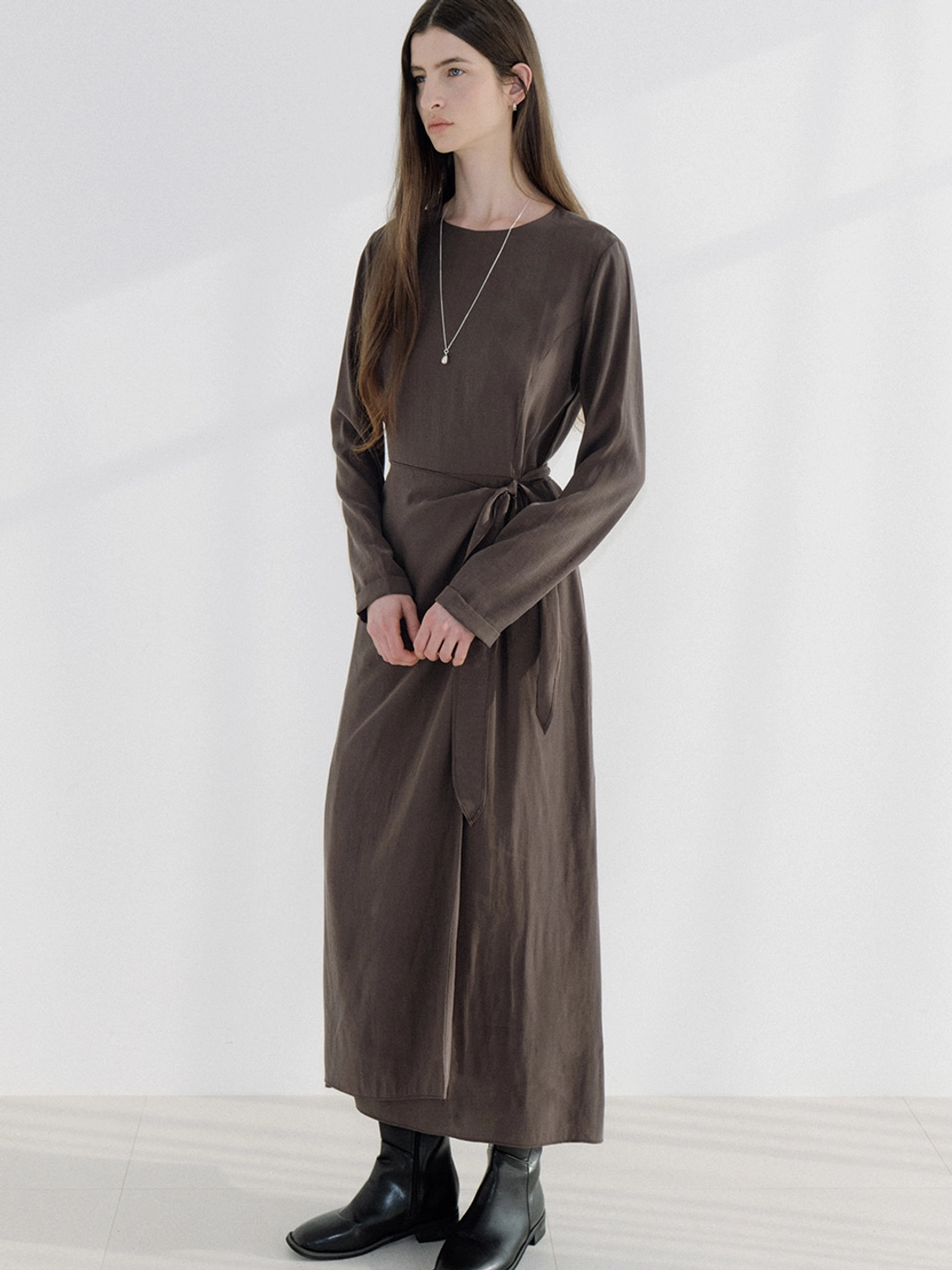 아워코모스 diagonal strap dress (dark brown) orc 6120 상품 이미지 1