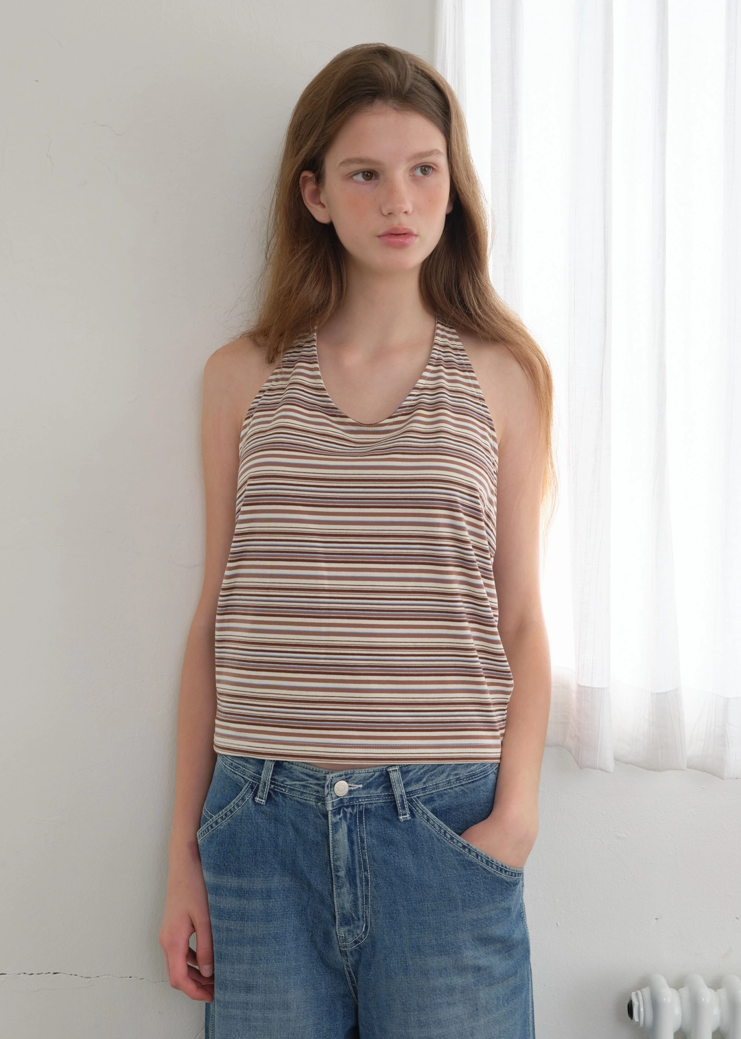 온무드 MULTI STRIPE HALTER TOP - BROWN 상품 이미지 1
