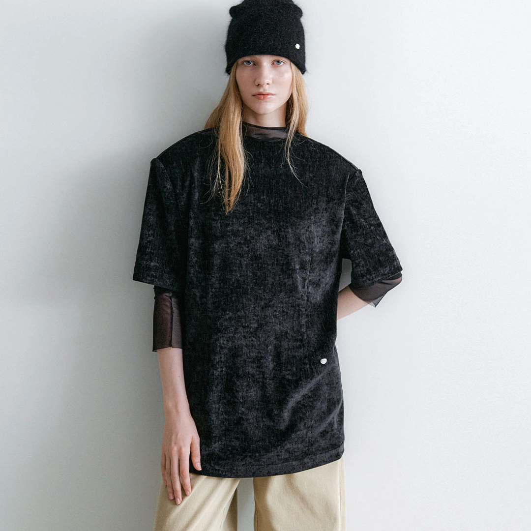 아뜰리에 나인 (BL-4382)VELVET PADDED SHOULDER TOP 상품 이미지 2