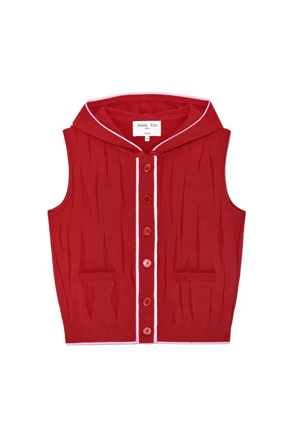 WRINKLE HOODY BUTTON KNIT VEST IN RED