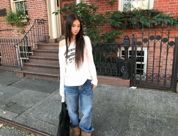 10.23 출고 Vintage Car Off Shoulder Top - Ivory