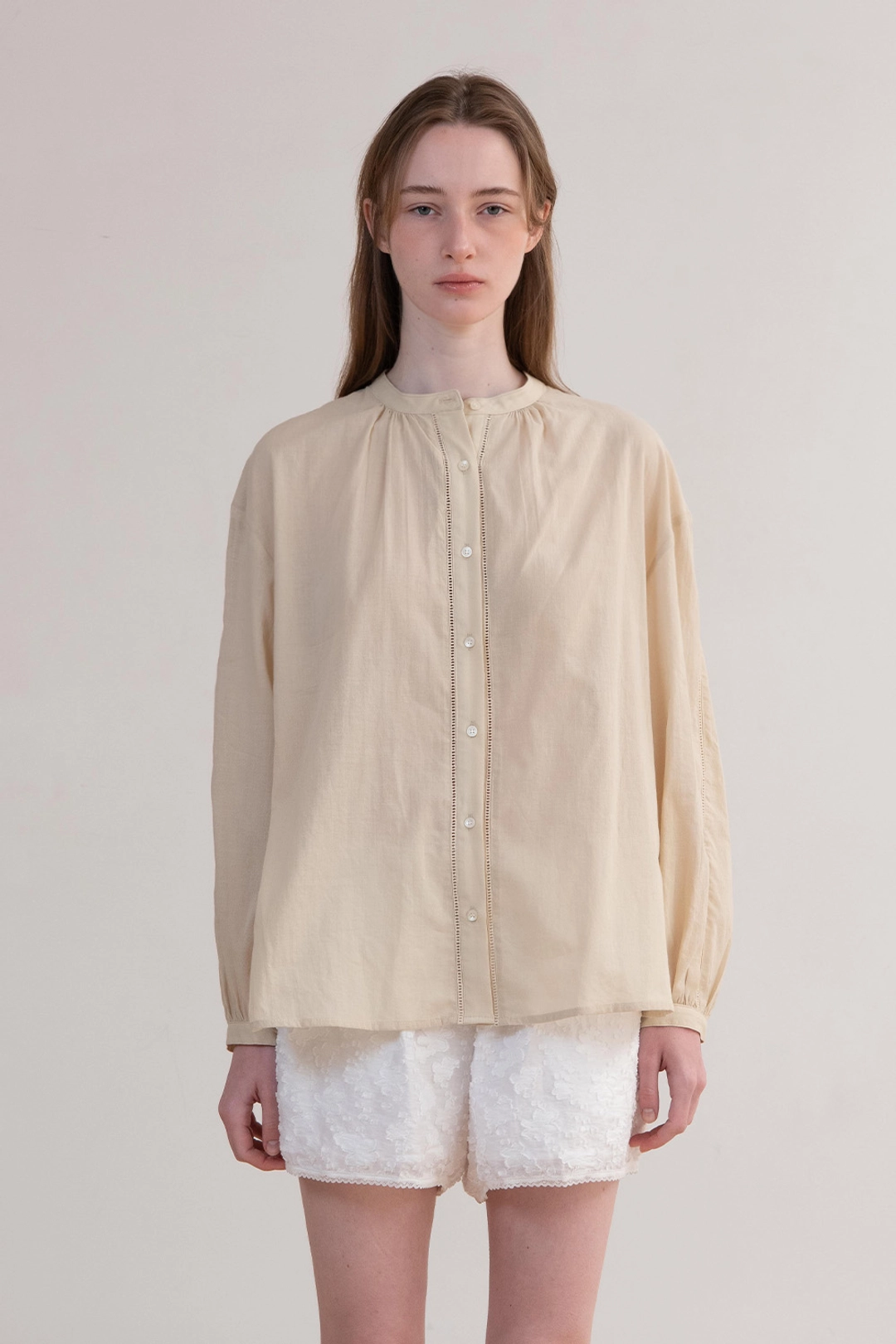 오브오브 Como Punching Blouse_Beige 상품 이미지 2