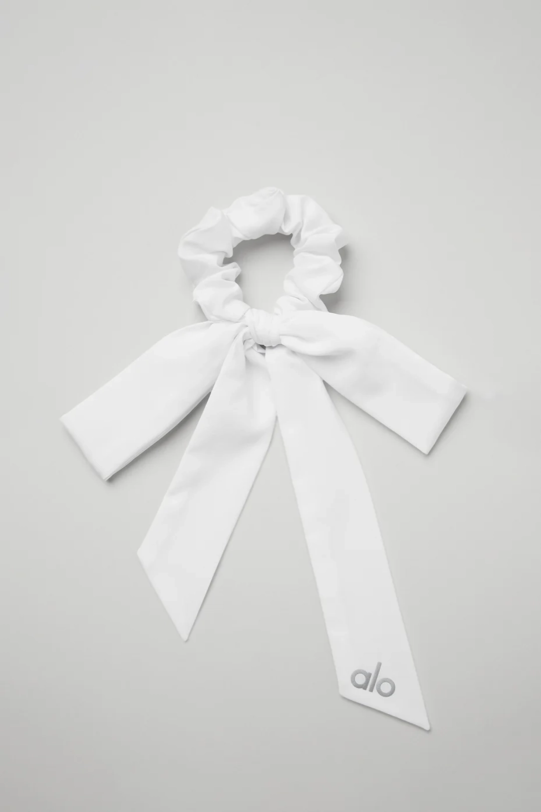 알로요가 Love Knots Tie Scrunchie - White 상품 이미지 1