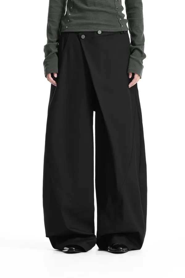 Overlap-Waist Curved Pants [ Black ]