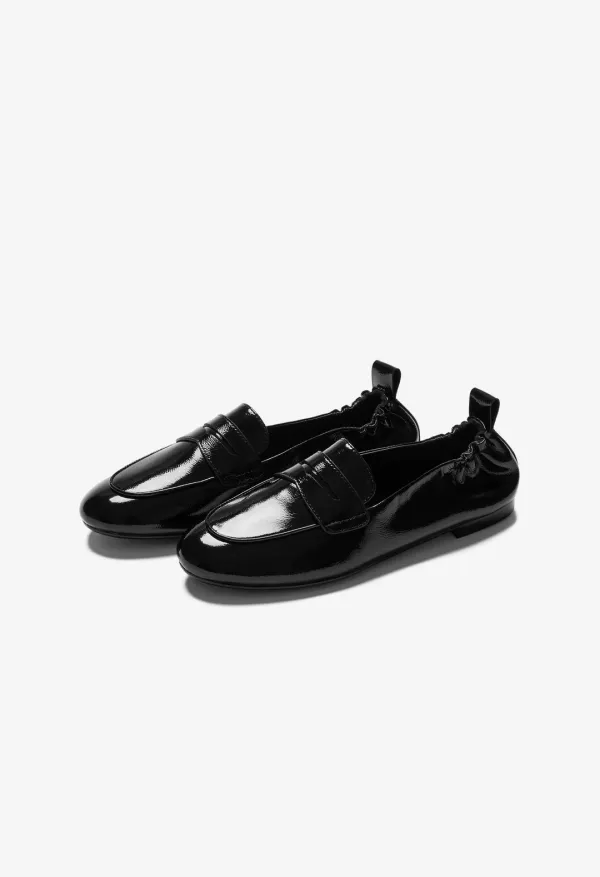 ROME 13 FLAT LOAFER