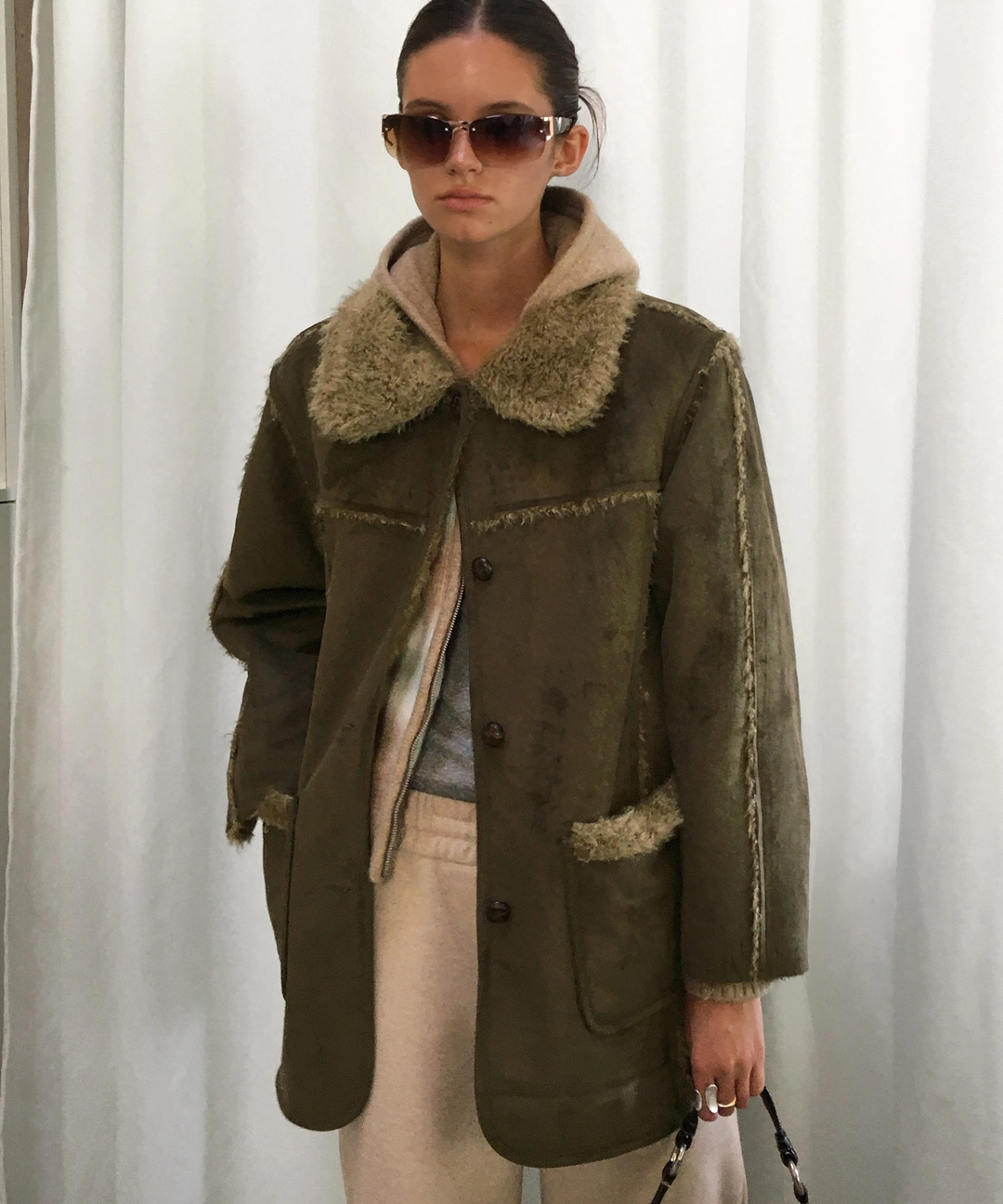 비터셀즈 Reversible Suede Half Mustang-Khaki 상품 이미지 2