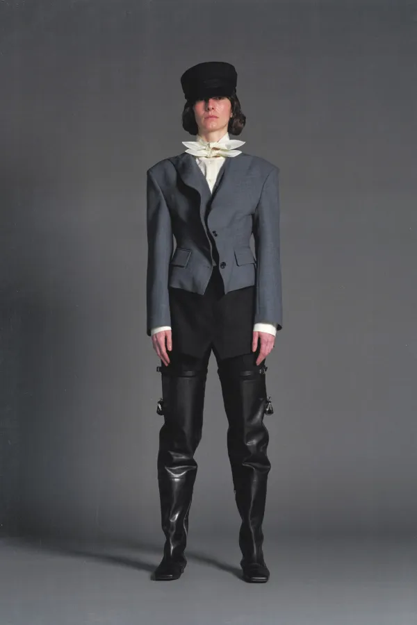 PF26 GRAY CURVED CONVERTIBLE JACKET