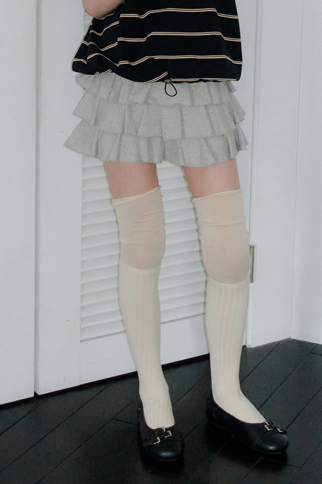 모어댄라이크 [예약배송 5/28 순차적 출고]PEPLUM COTTON SKIRT - GRAY 상품 이미지 1