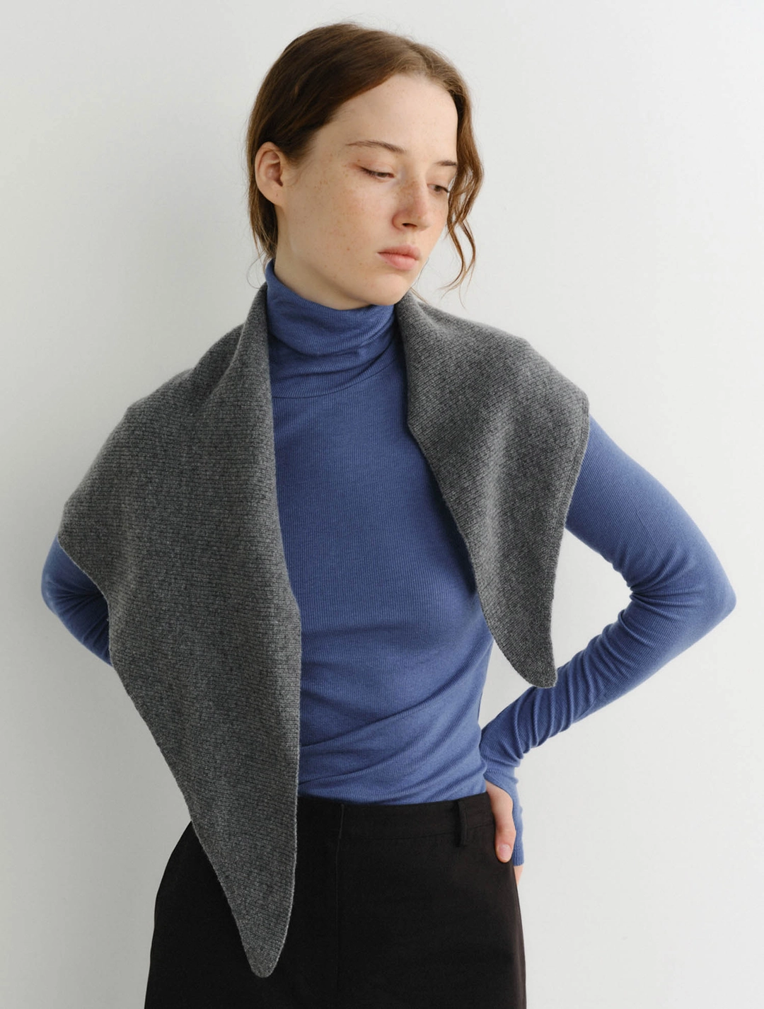 이아 Wool Turtleneck Top (Blue) 상품 이미지 3
