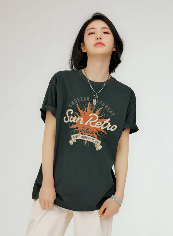 [신예은 Pick] New Sun Retro Graphic T-Shirt - Charcoal