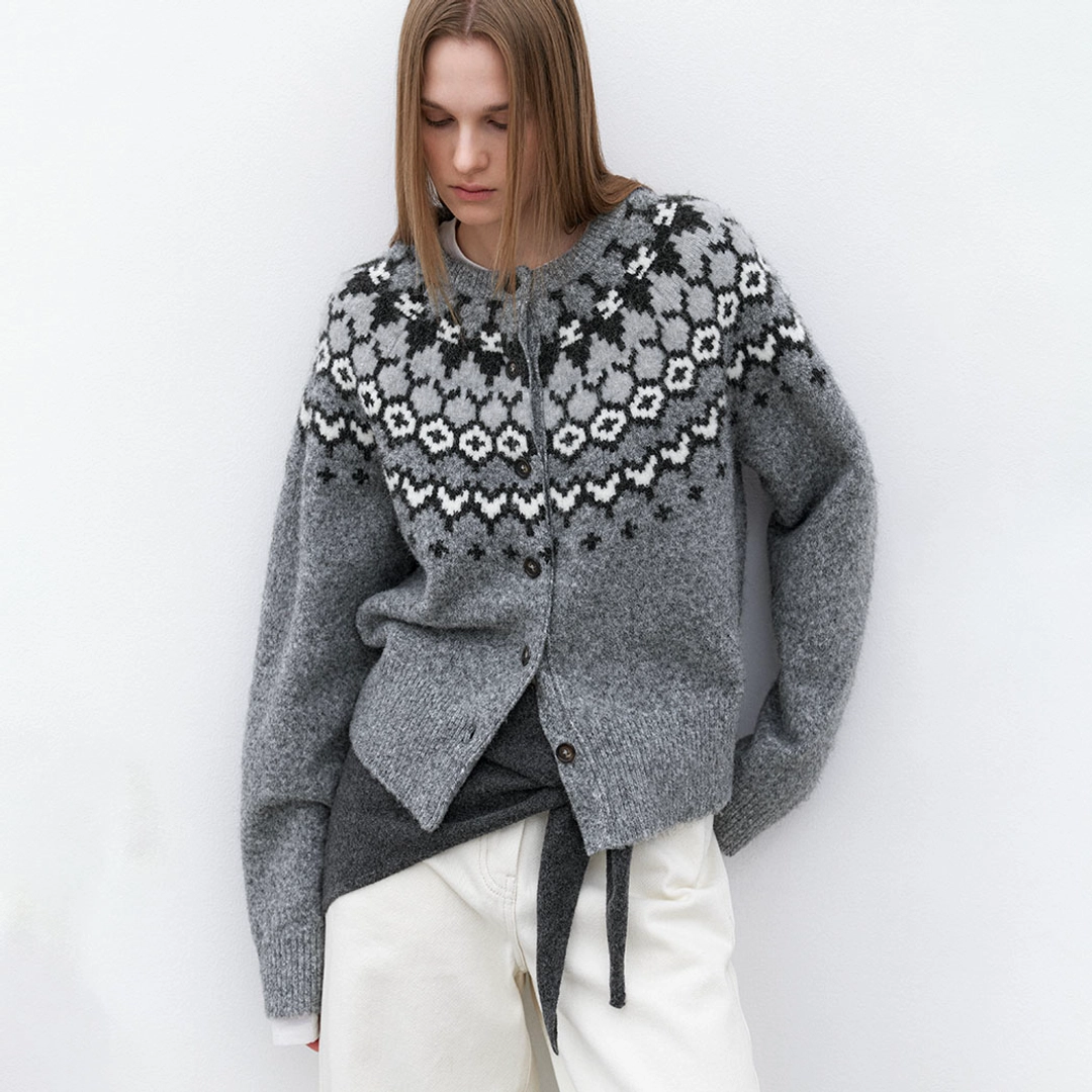 아뜰리에 나인 (CD-2240)HARRIS NORDIC PATTERN CARDIGAN 상품 이미지 1