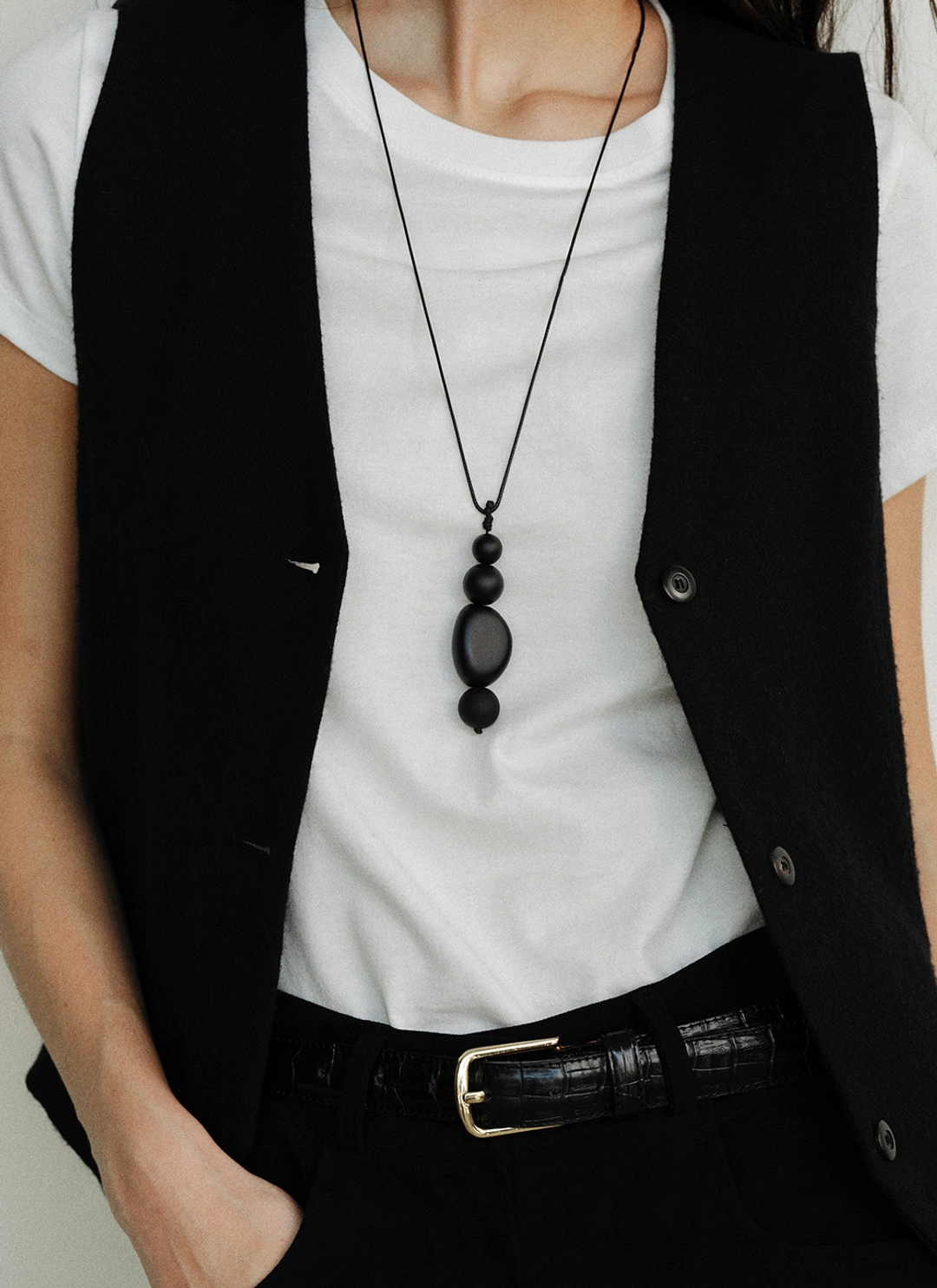 르닐 [Exclusive] Stone Strap Necklace 상품 이미지 2