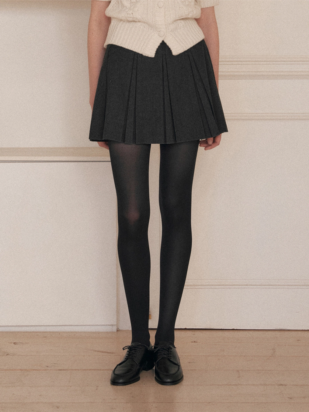 플로움 Classic Pleats Mini Skirt(2color) 상품 이미지 1