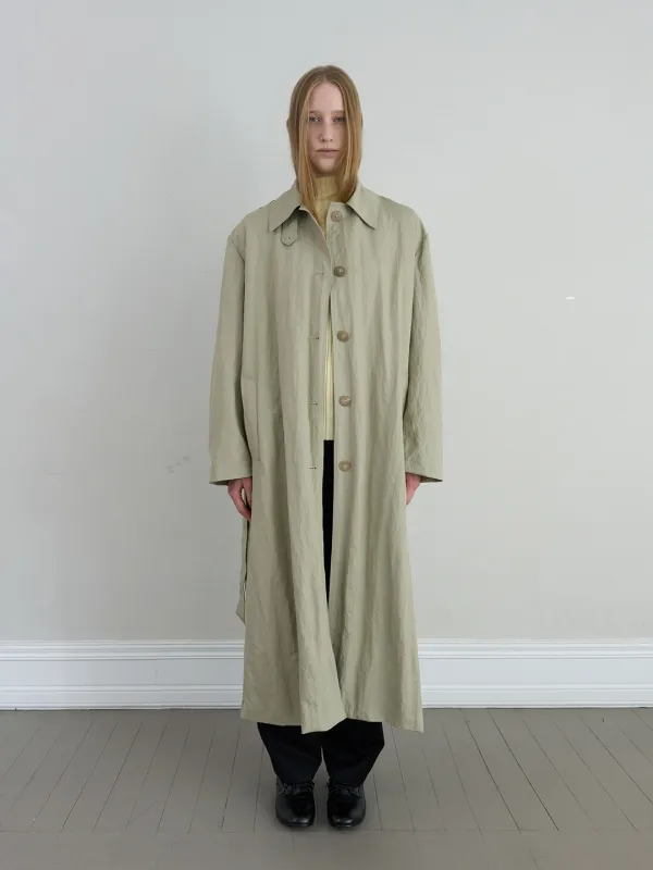 SOFT SHEEN TRENCH COAT IN BEIGE