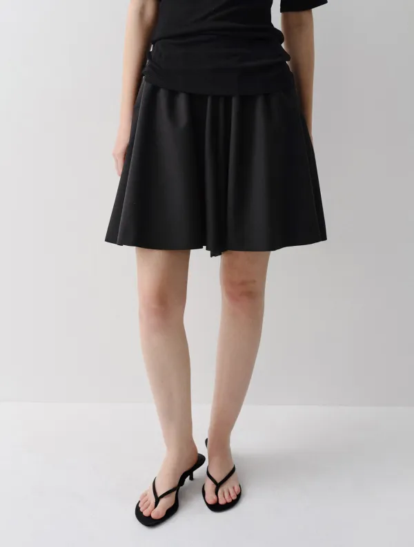 Clay Flare Shorts (Black)