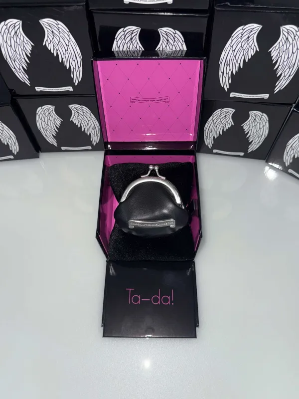 I Shell Coin Purse Matte Black