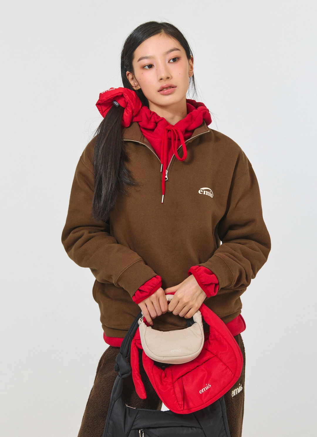 이미스 HALF ZIP-UP LOGO SWEAT SHIRT-BROWN 상품 이미지 2