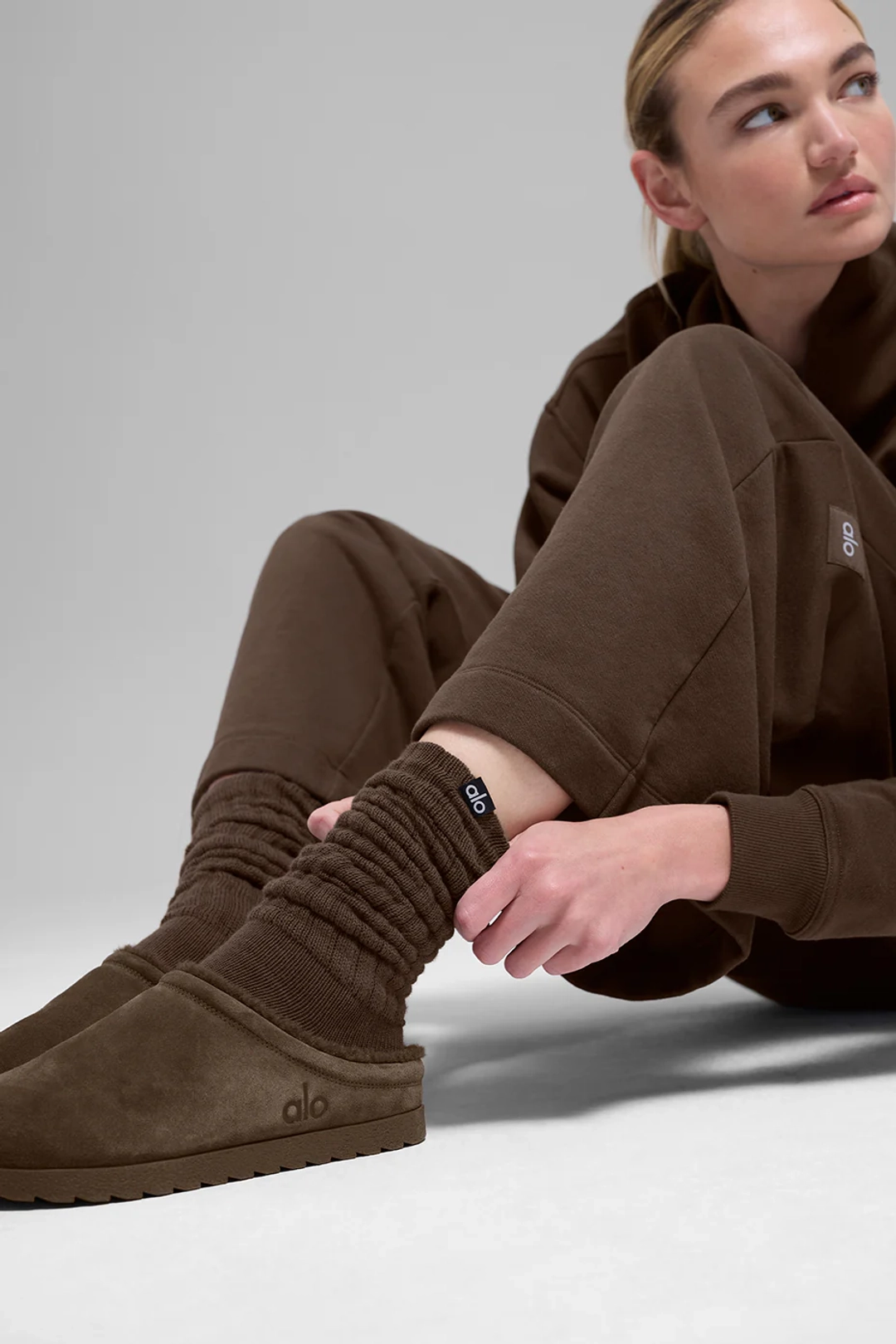 알로요가 Unisex Scrunch Sock - Espresso 상품 이미지 2