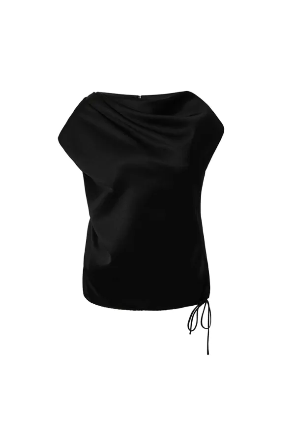 SOFT DRAPED ASYMMETRIC TOP [BLACK]
