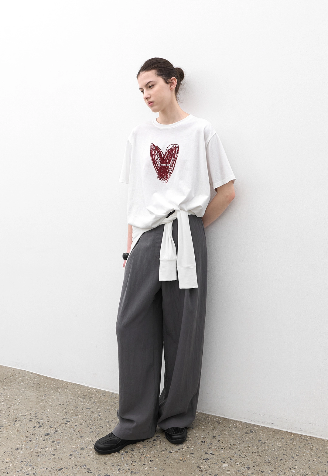 아뜰리에 나인 (T-7200)HEART DRAWING OVER BOX TEE 상품 이미지 2