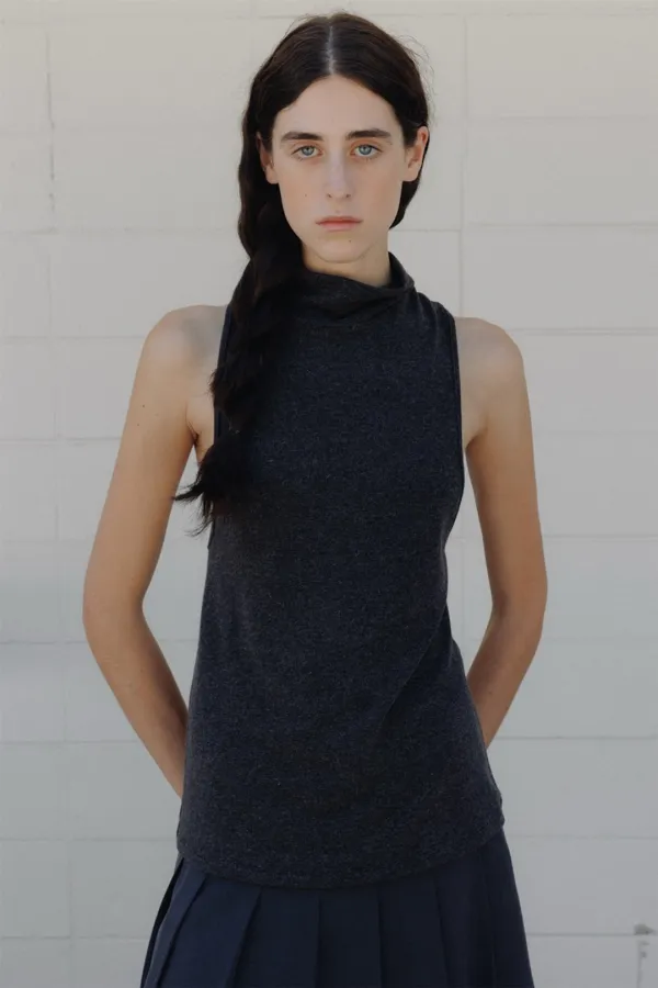 Meadow twisted pola sleeveless (charcoal)