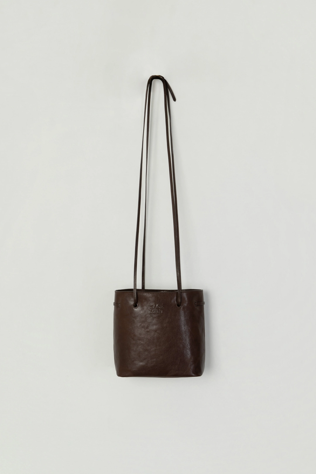 세이지먼트 MYLO LEATHER DRAWSTRING BAG_BROWN 상품 이미지 1