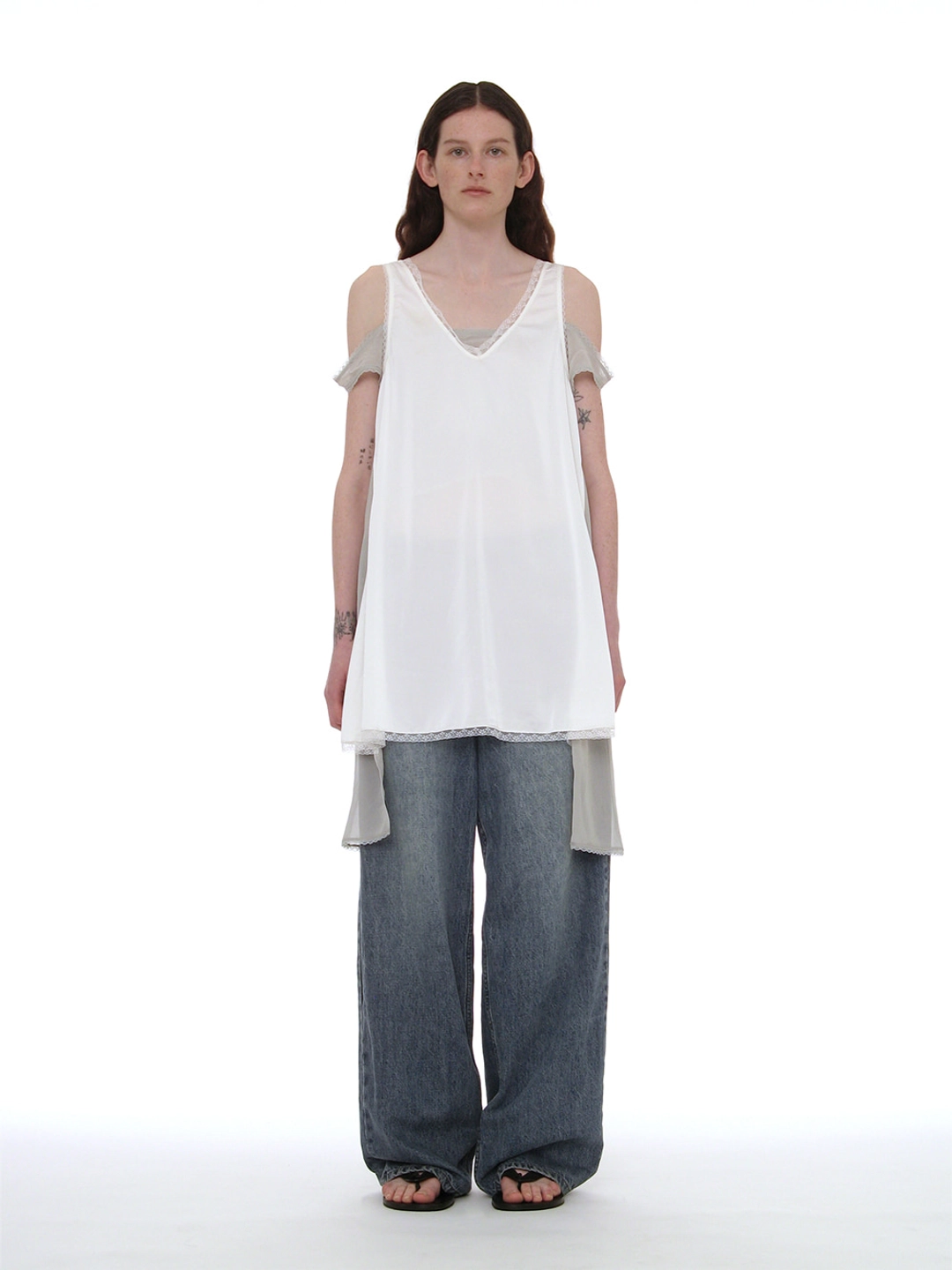 파르티멘토 [WOMEN] ASYMMETRIC LACE TRIM SLIP DRESS_WHITE 상품 이미지 2