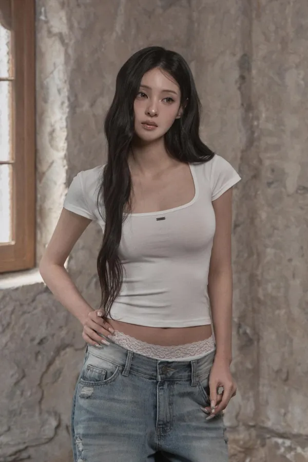 Muted Curve Top (white)