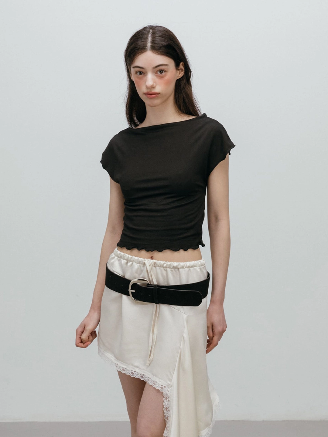 모이페어 SOFT DRAPE T-SHIRT / BLACK 상품 이미지 2