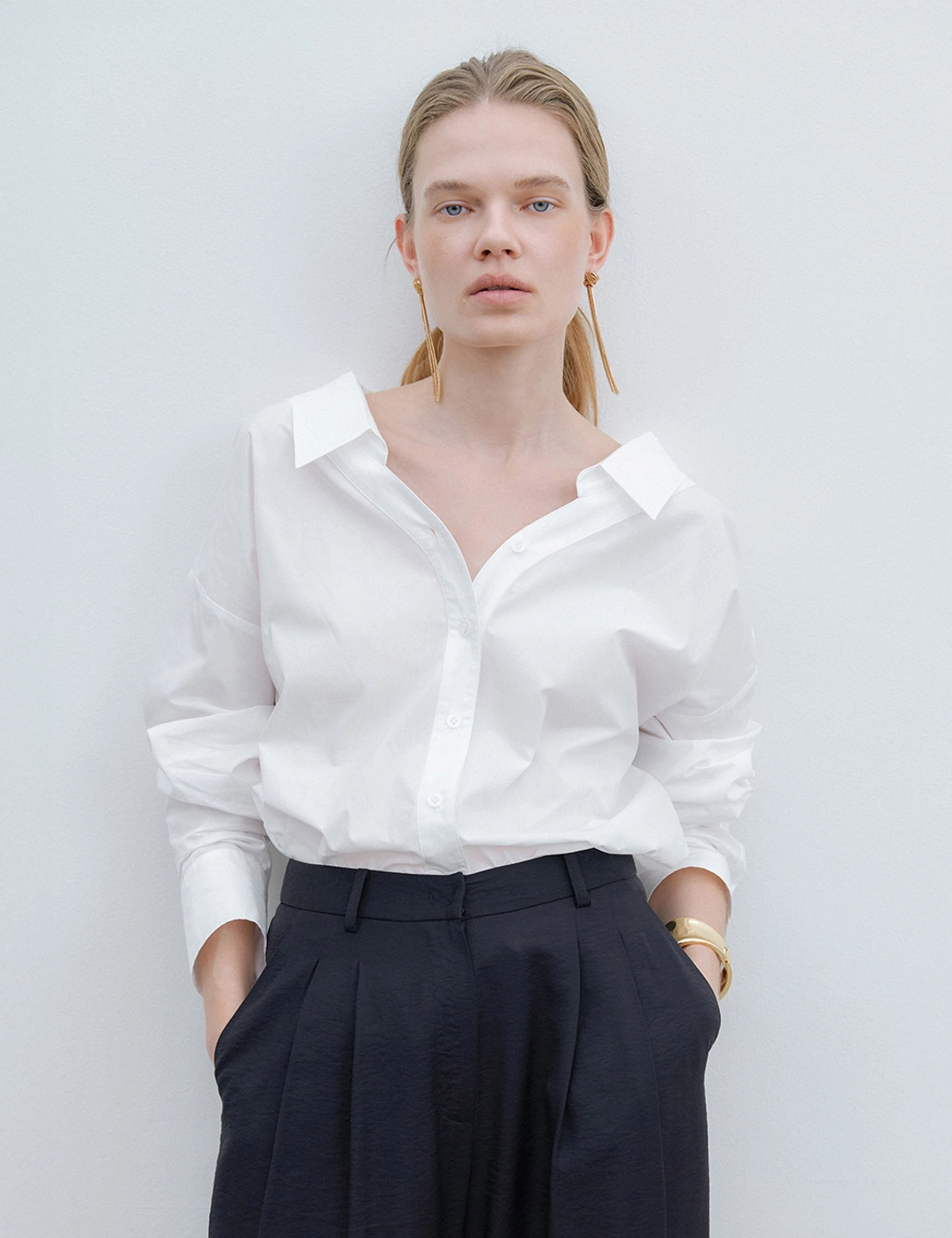 노미나떼 5th / Muse Open Collar Shirts (White) 상품 이미지 1