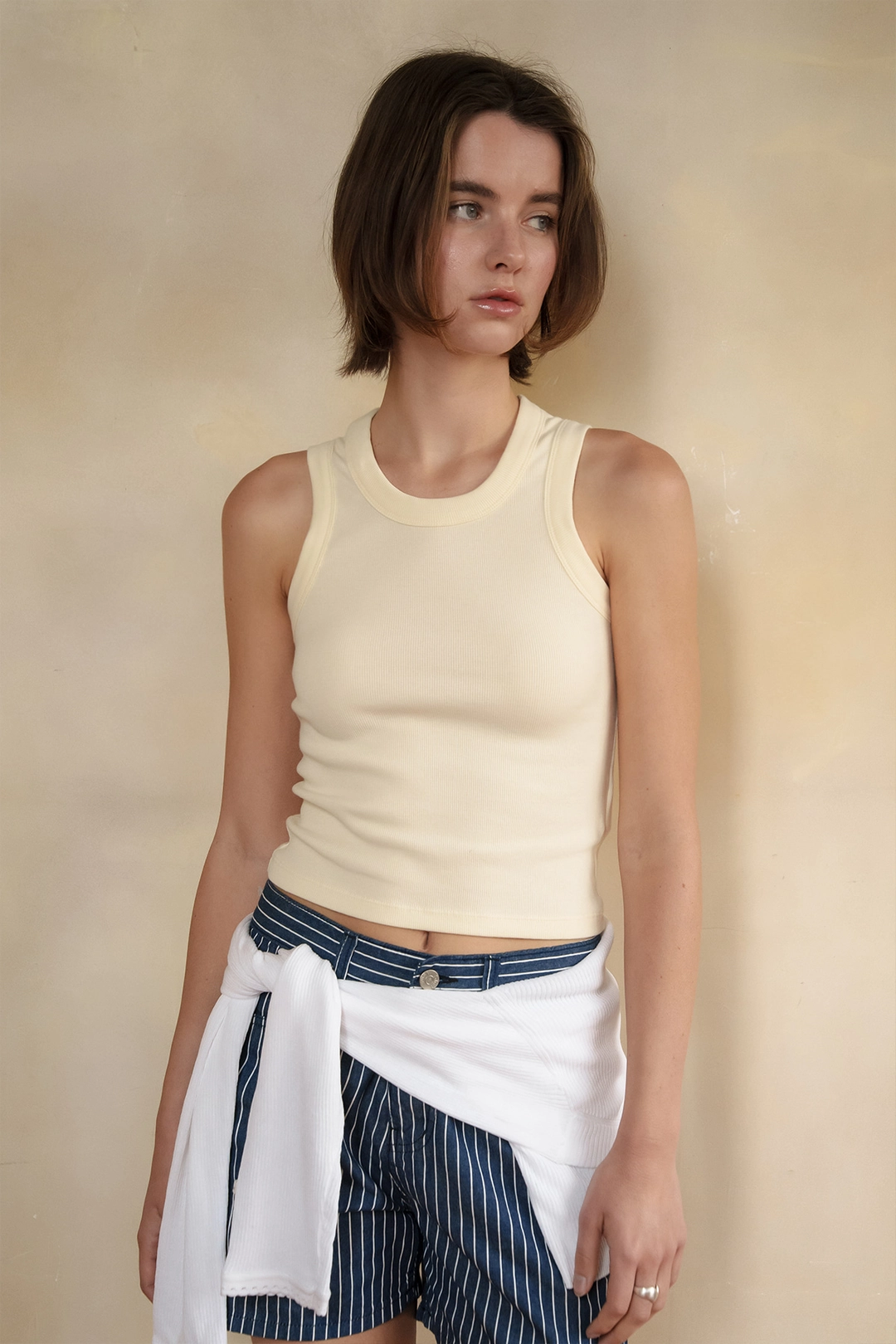 샤드라마 ERGO LINE SLEEVELESS T [BUTTER] 상품 이미지 2