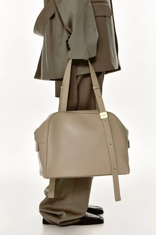 [LAST CHANCE] Midnight Boston Bag_Ivory