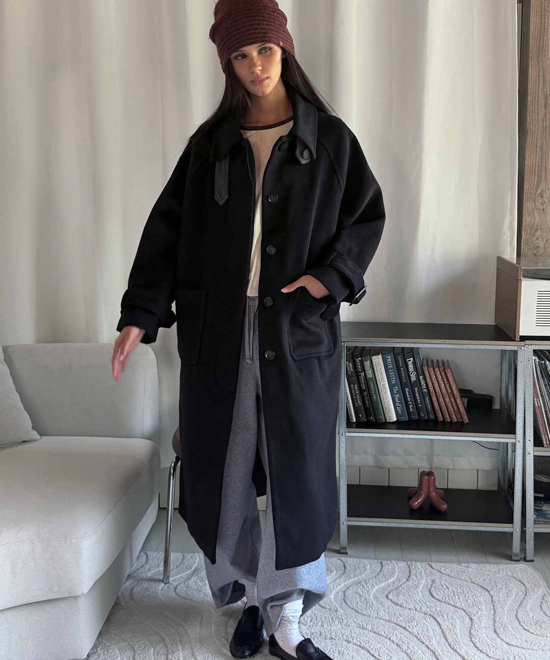 비터셀즈 Nova Wool Balmacaan Coat-Black 상품 이미지 2