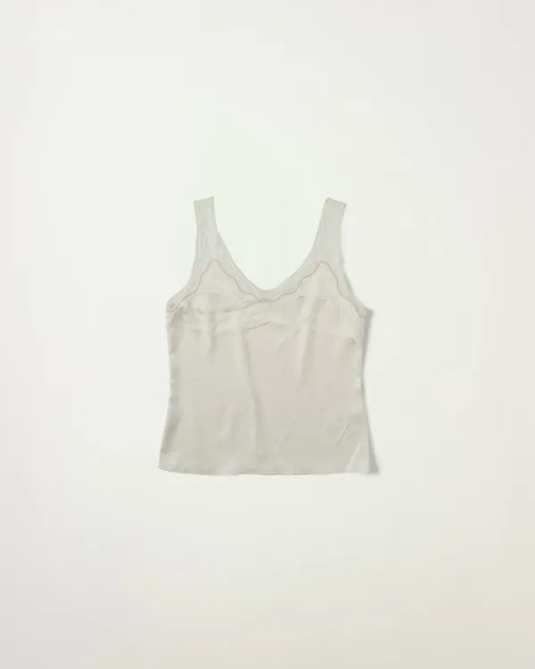 [10/23 순차배송] Flower Jacquard Sleeveless [CREAM]