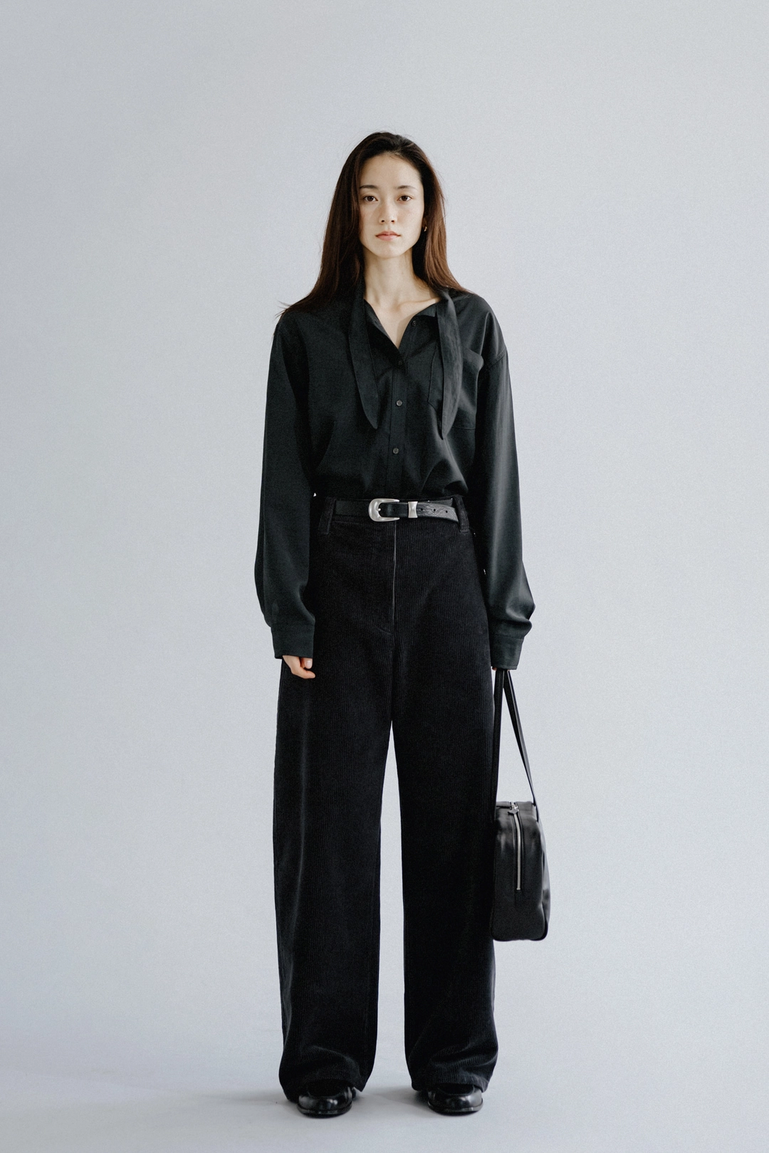 스앨더 46085_Curved corduroy pants 상품 이미지 2