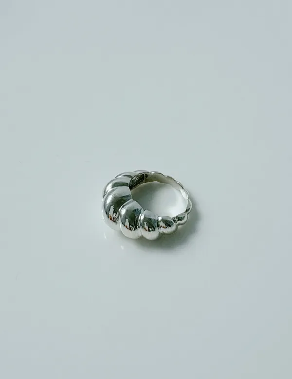 Croissant Ring