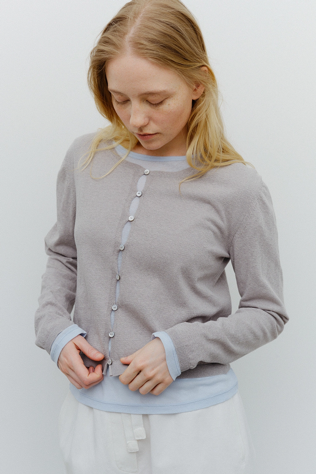 블랭크공삼 cotton hemp button cardigan (melange grey) 상품 이미지 2