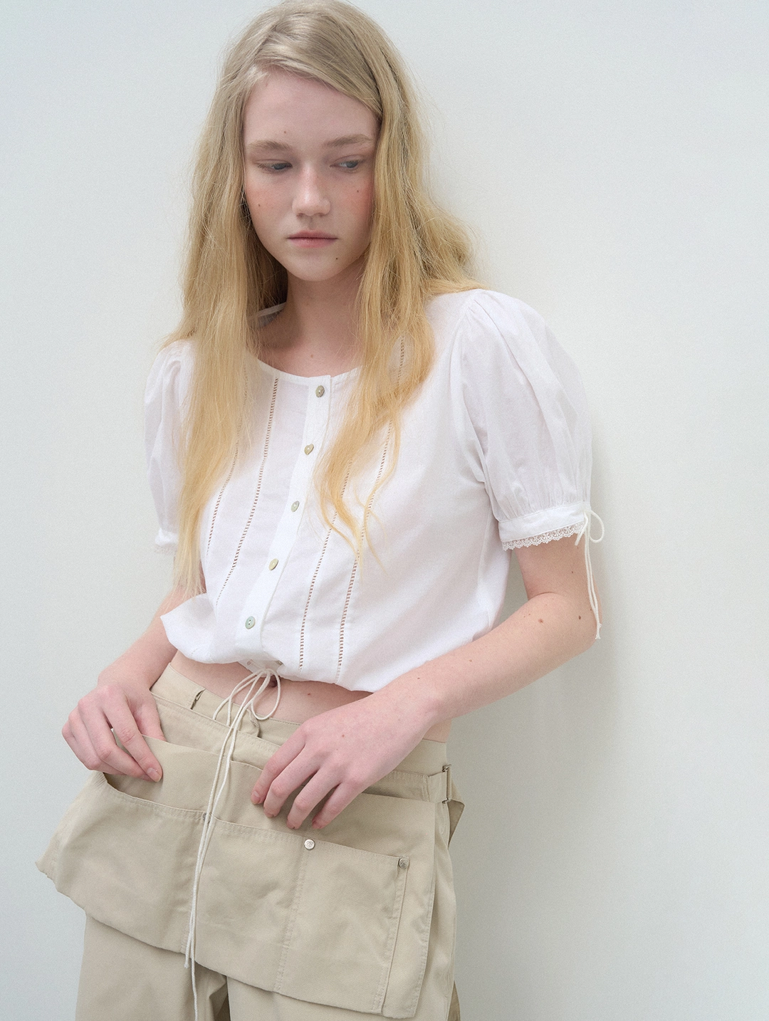 포에토 Title cropped blouse - ivory [2nd] 상품 이미지 2