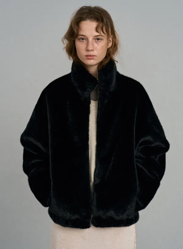 LUNE FUR REVERSIBLE BOMBER_BLACK