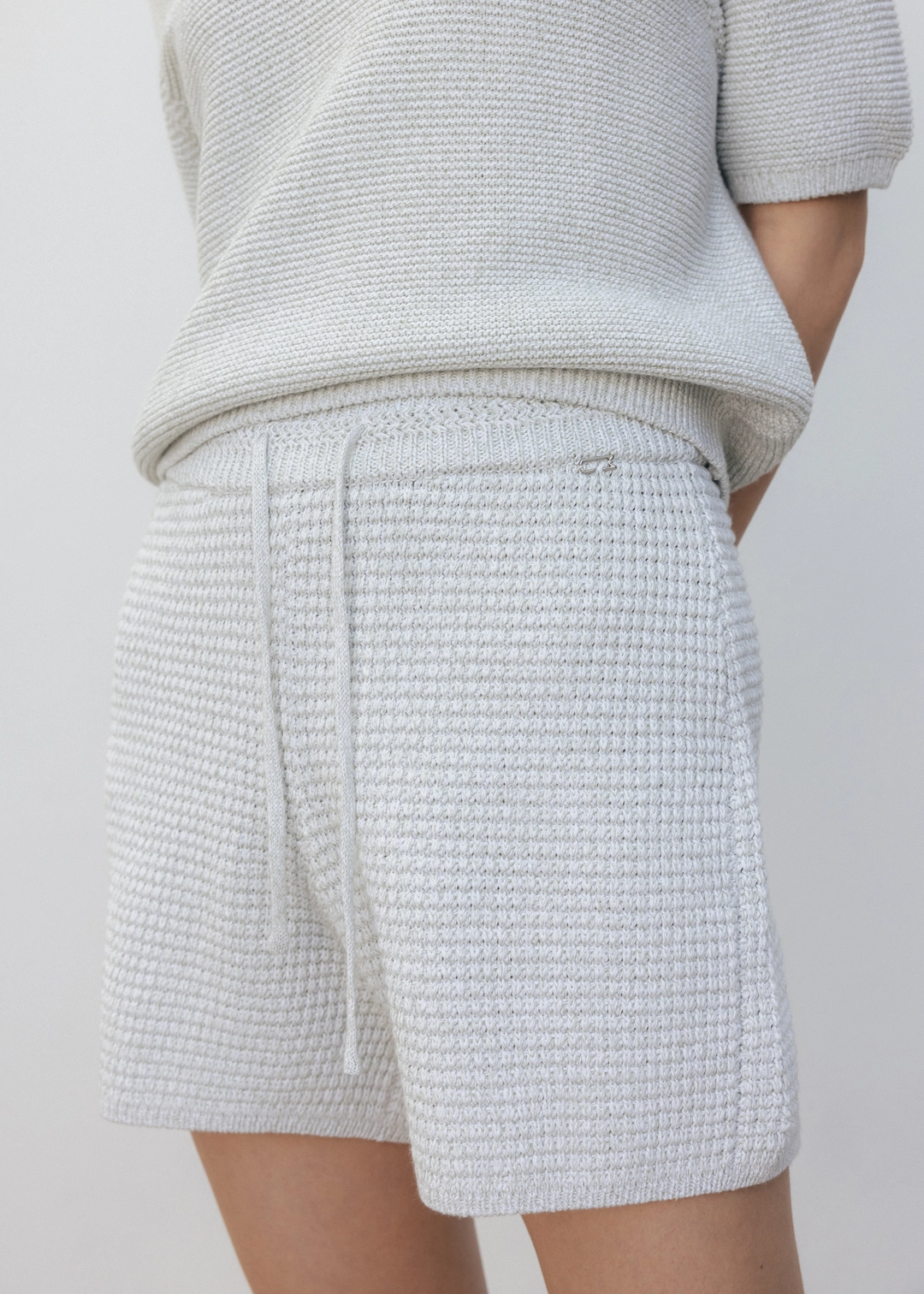 우마뭉 Korean paper yarn crochet shorts_Sea salt 상품 이미지 2