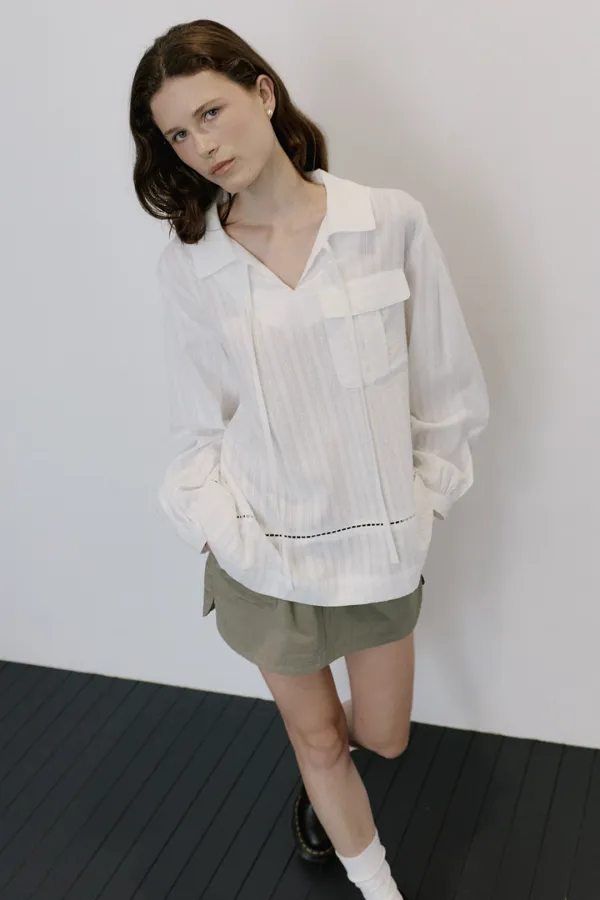 V NECK POCKET BLOUSE - IVORY