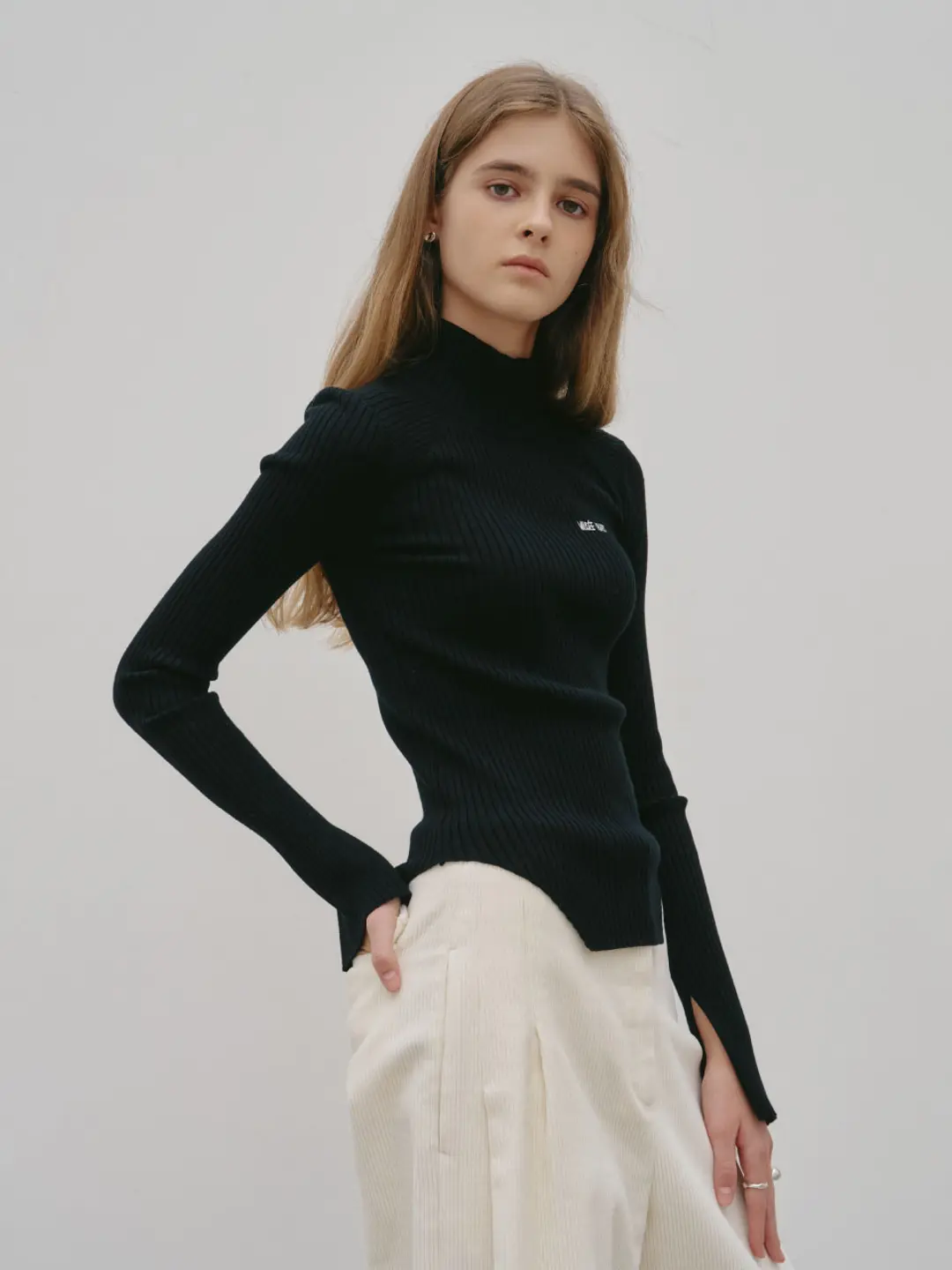 뮤제 ROME_Turtle Neck Knit_Black 상품 이미지 2