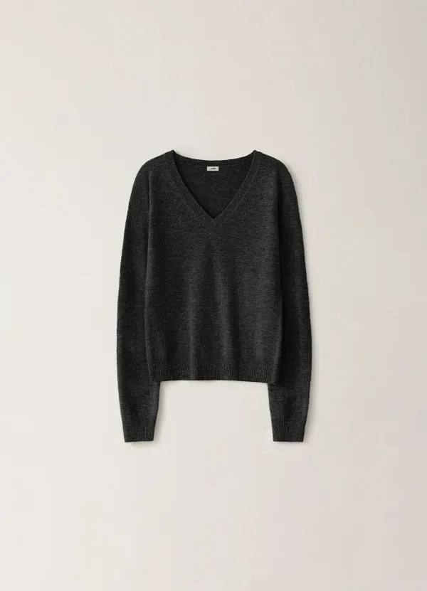 Base Slim V-neck Knit - Charcoal (10월 중순 순차배송)