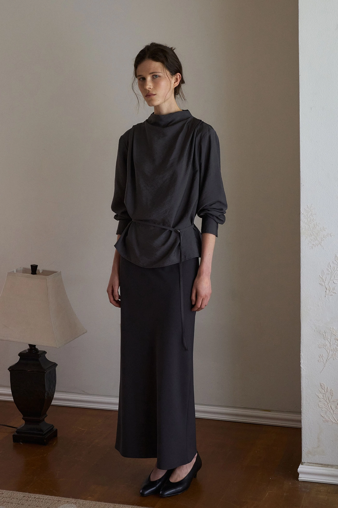 라메레이 [2차 리오더] Essential Bias Maxi Skirt [LMBFAUSK421]-Deep Charcoal 상품 이미지 1