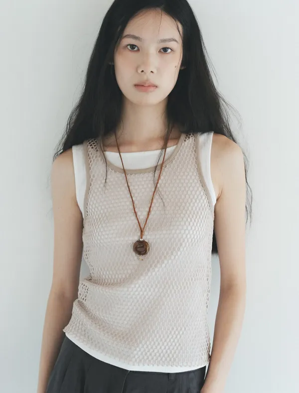 NET LAYERED SLEEVELESS TOP [BEIGE]