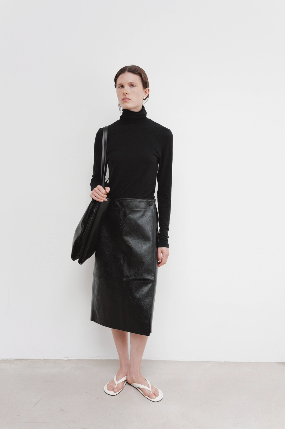 네세서리 Leather Midi Wrap Skirt (Black) 상품 이미지 1