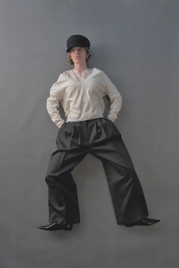 PF26 GRAY PLEATED LOOSE-FIT PANTS